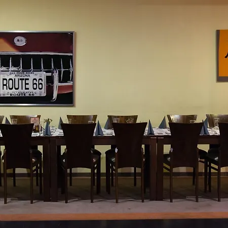 Otel Kukubara Bowling Center Myszków