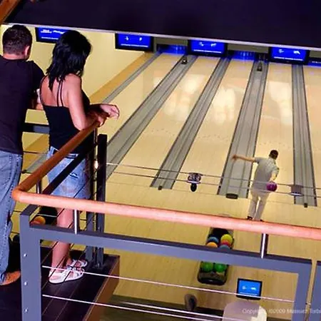 Hotel Kukubara Bowling Center