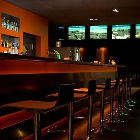 Kukubara Bowling Center Otel 3*