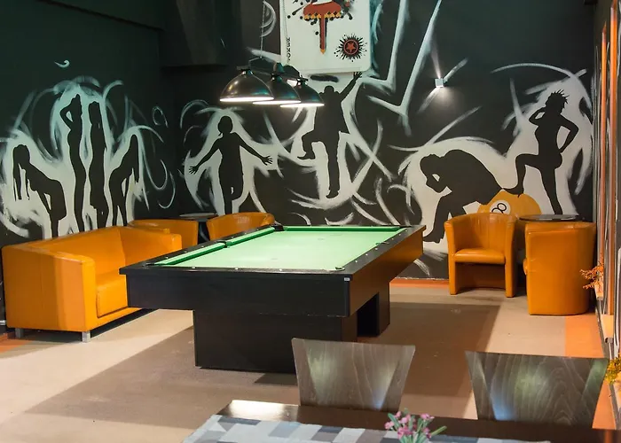 Kukubara Bowling Center Hotel