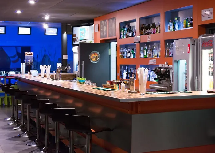 Kukubara Bowling Center 3*