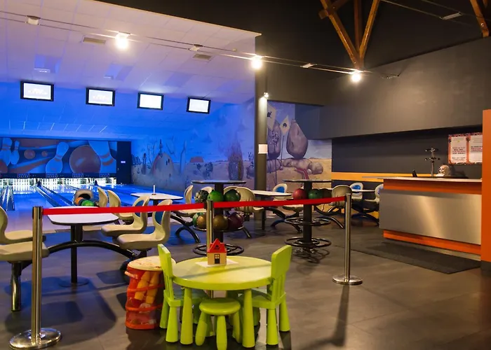 Hotel Kukubara Bowling Center Myszkow