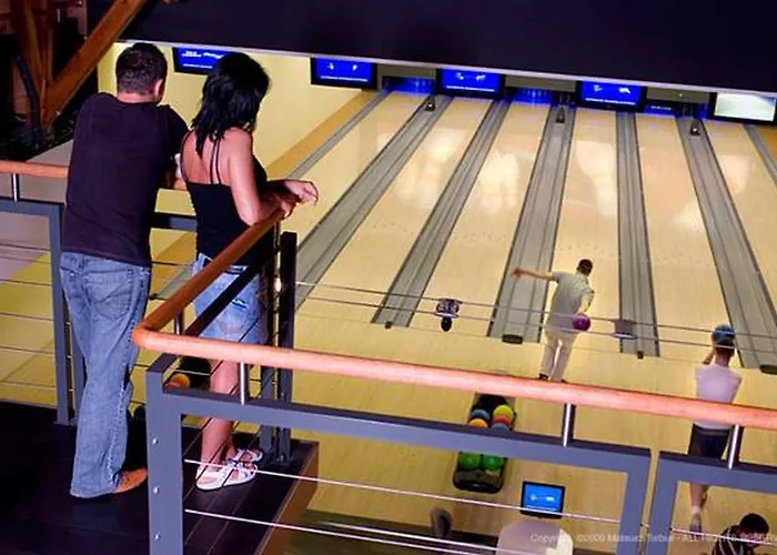 Hotel Kukubara Bowling Center