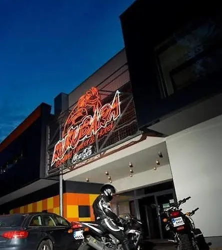 Kukubara Bowling Center Hotel 3*